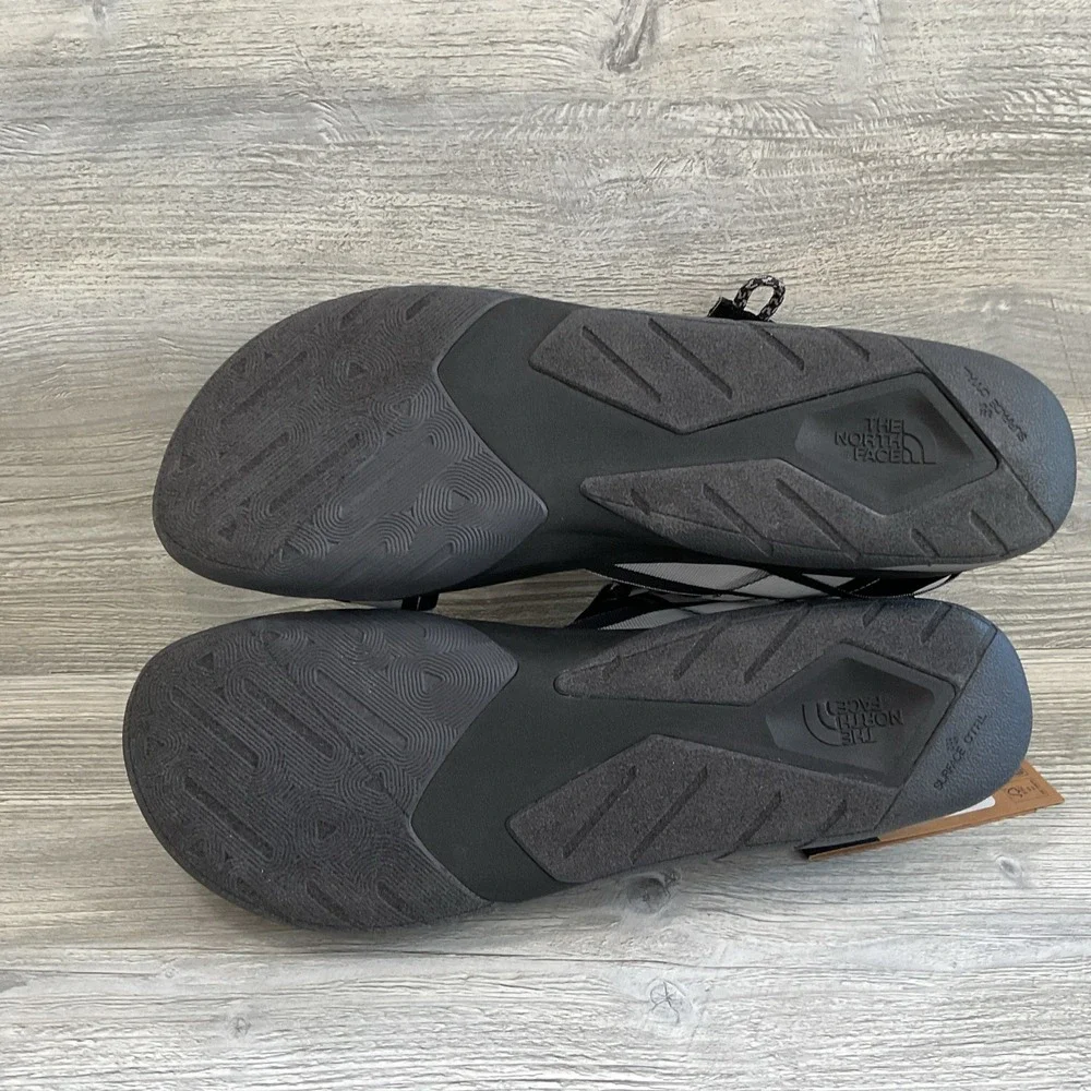 The North Face Mens Skeena Sport Black/Grey Outdoor Sports Sandals Size 13 NEW